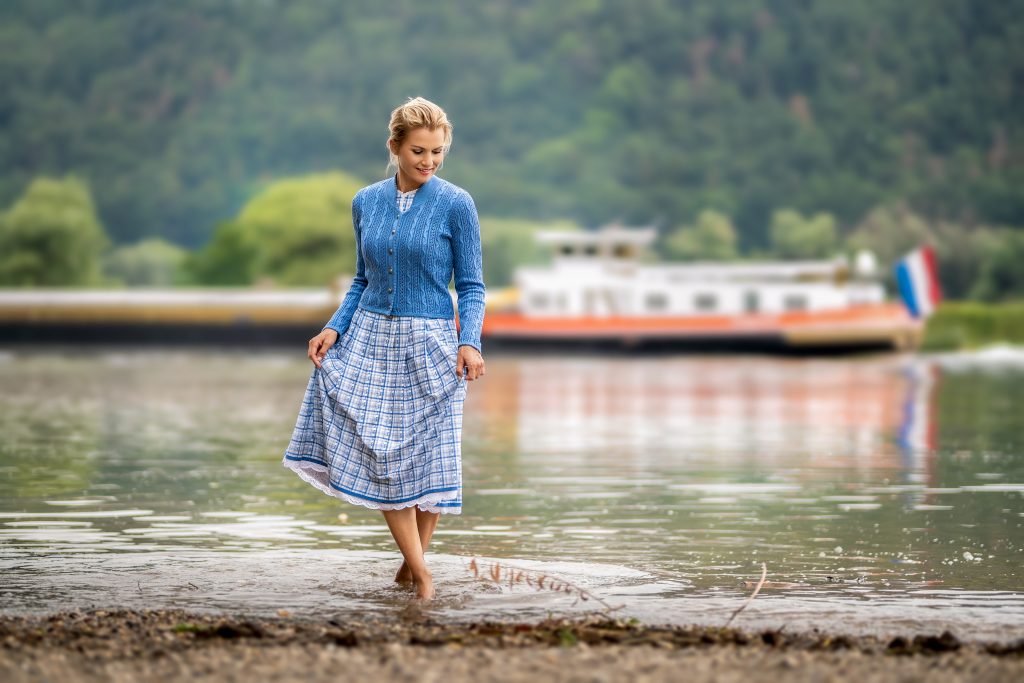 Damen und Herren Strickmode bei Huber Moden & Trachten Damen und Herren Strickmode bei Huber Moden & Trachten